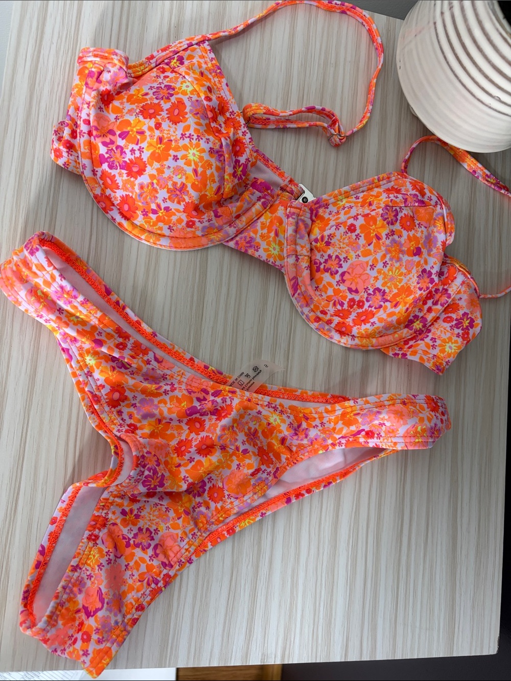 Women’s Bikini—-NWOT!! NEVER WORN!!